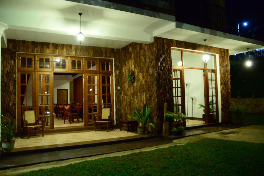 Veraima Kandy Exterior foto